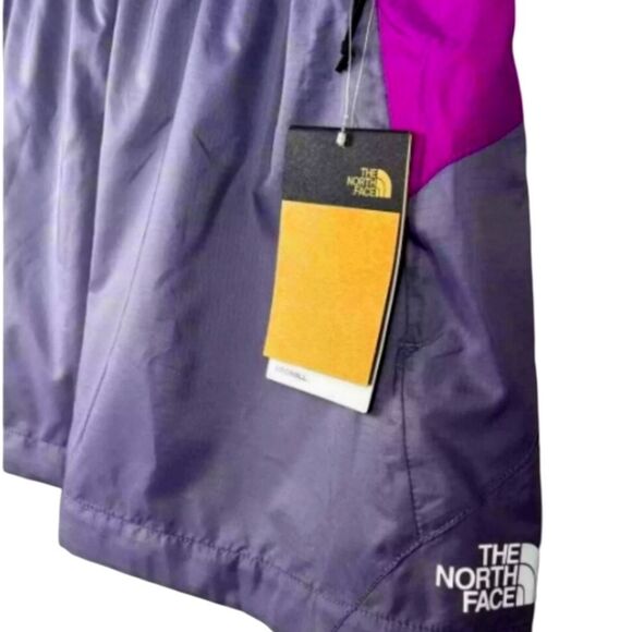 The North Face WMNS TNF X SHORT SIZE  NWT XS & XL - Picture 1 of 9